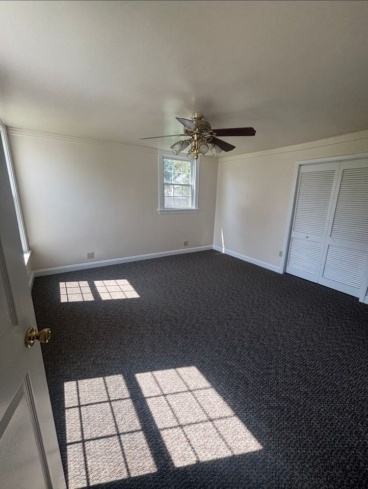 2300 Lake St - Photo 4 of 9