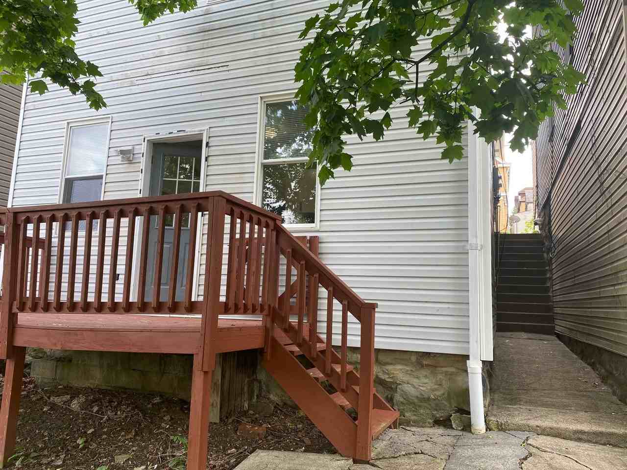 427 Saint Joseph St Fl 1 - Photo 2 of 23
