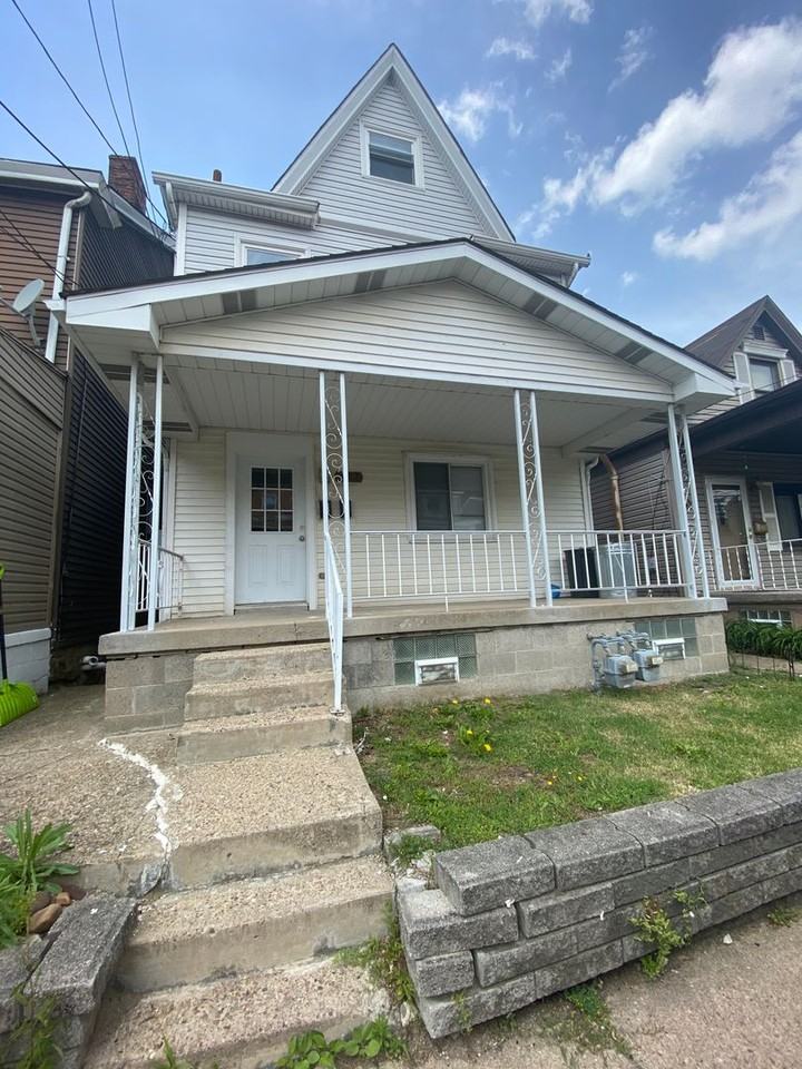 427 Saint Joseph St Fl 1 - Photo 3 of 23
