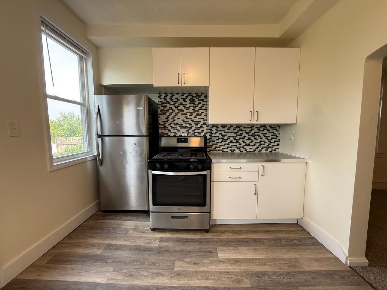 427 Saint Joseph St Fl 1 - Photo 6 of 23