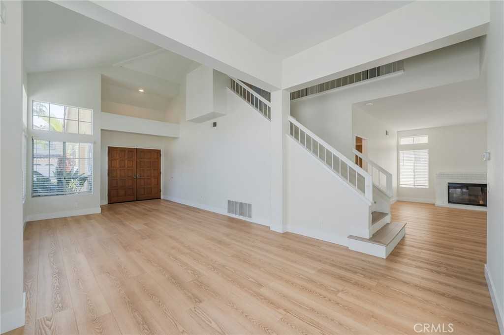 26371 Eva St - Photo 6 of 34