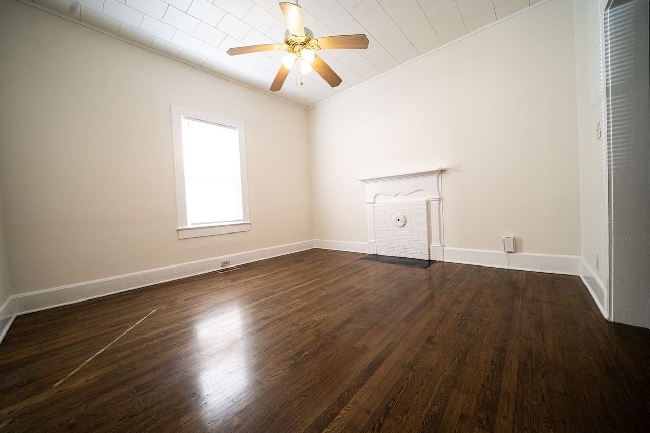 238 Franklin Ave Nw - Photo 4 of 20