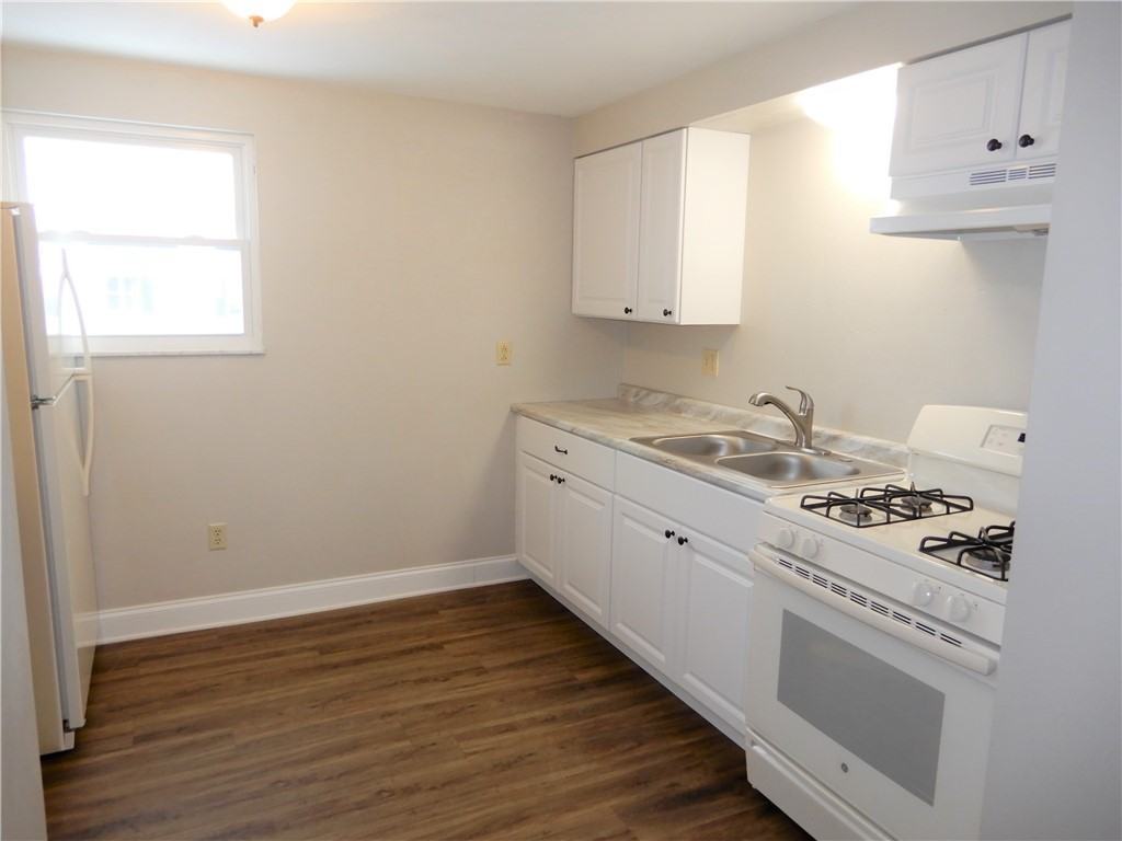 317 W Grant St ##2 - Photo 7 of 15