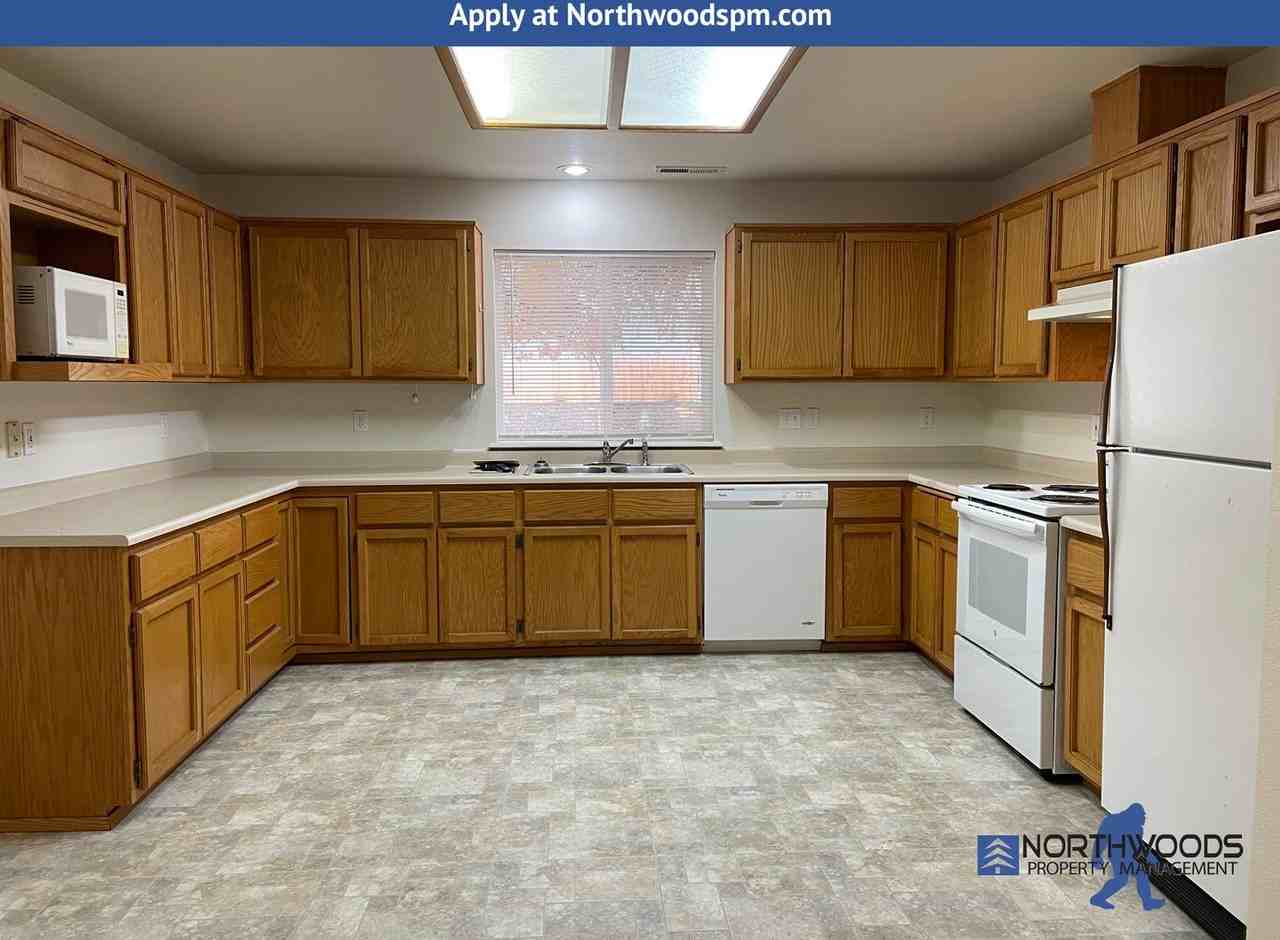1209 Springbrook Rd - Photo 5 of 18