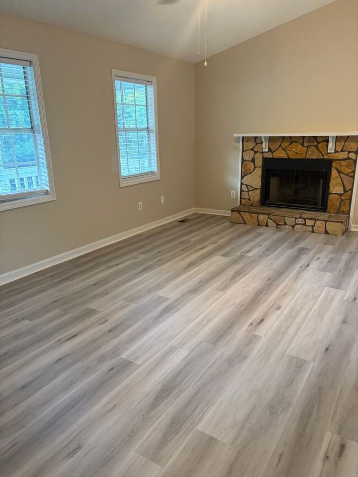 6235 Pembroke Way - Photo 3 of 23