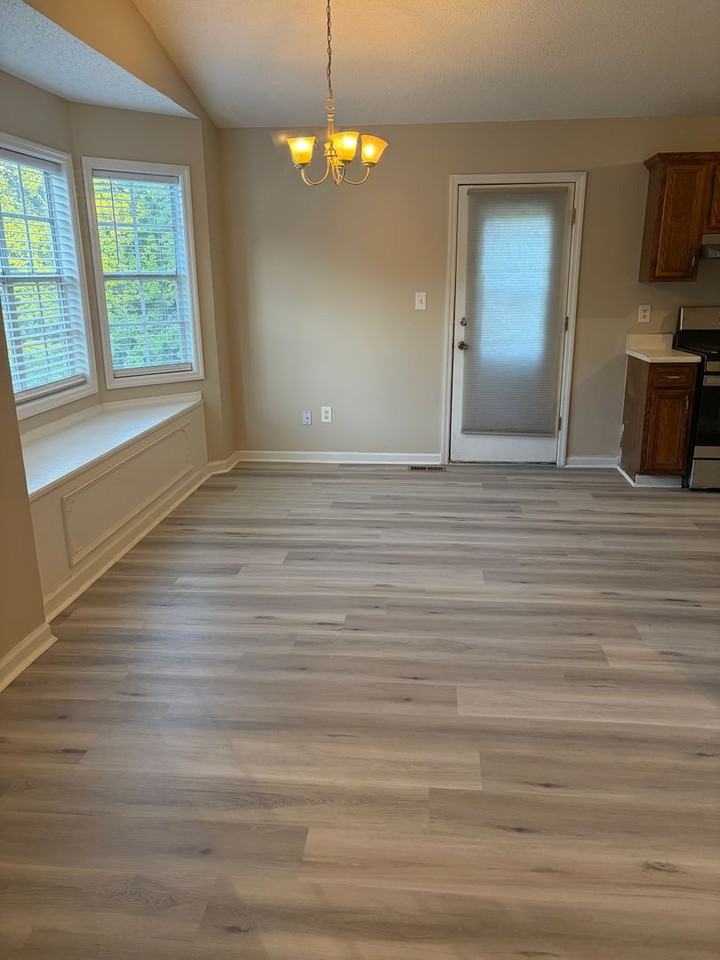 6235 Pembroke Way - Photo 4 of 23