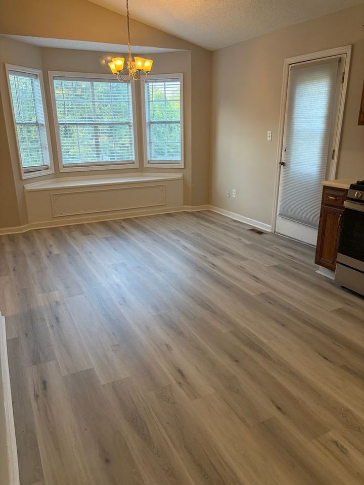 6235 Pembroke Way - Photo 7 of 23