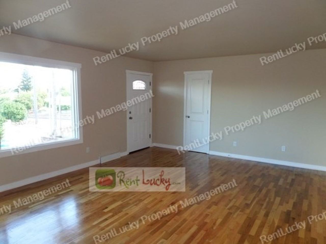 2102 N Ferdinand St - Photo 3 of 24