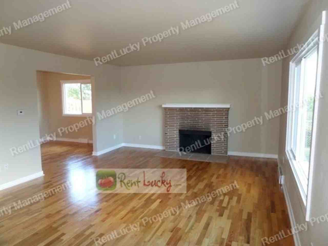 2102 N Ferdinand St - Photo 5 of 24