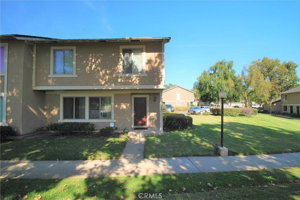 3861 Todd Pl - Photo 2 of 26
