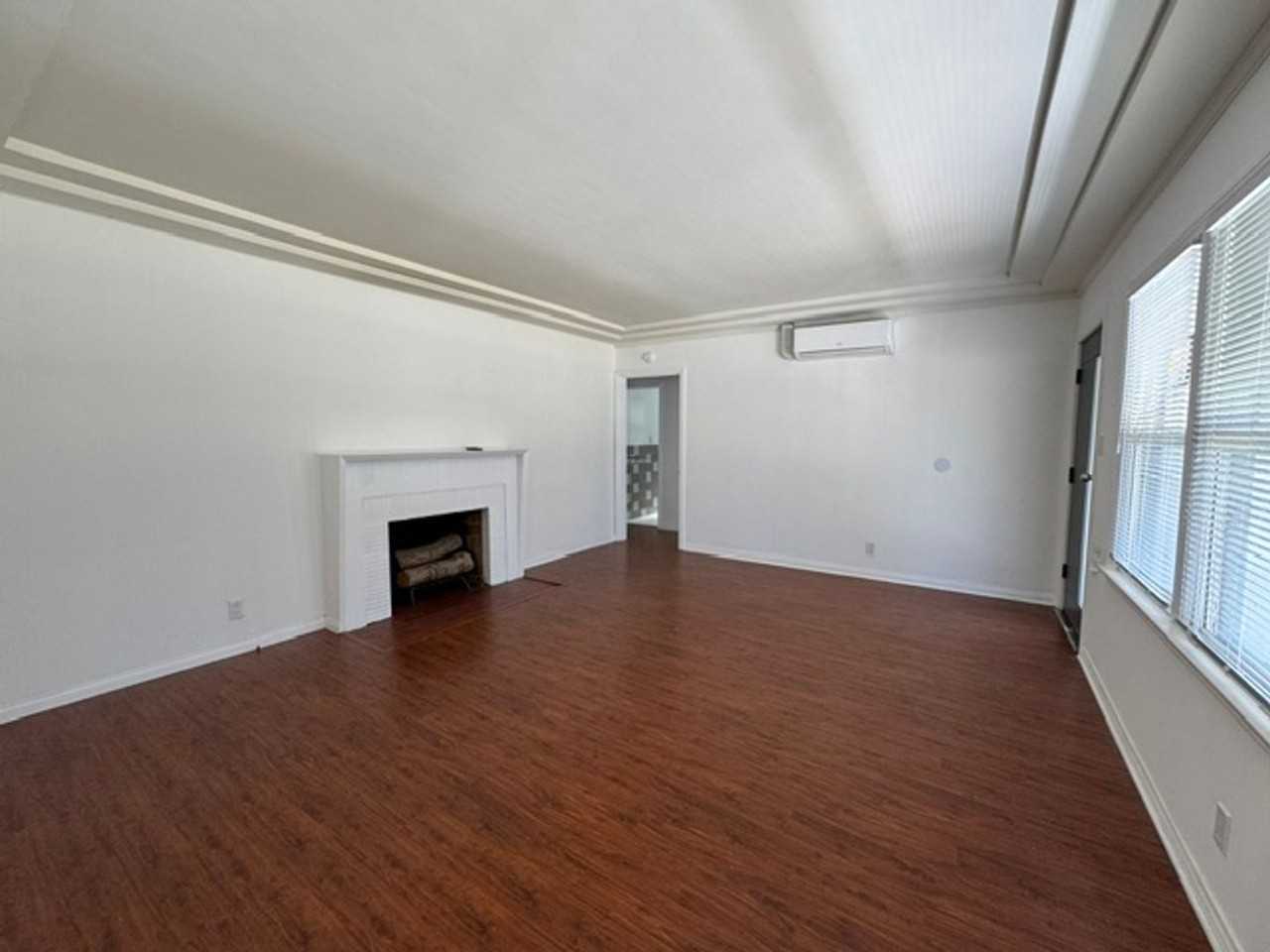 4132 Vantage Ave - Photo 3 of 23