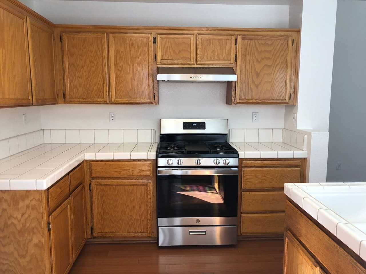 310 Baird Dr - Photo 5 of 15
