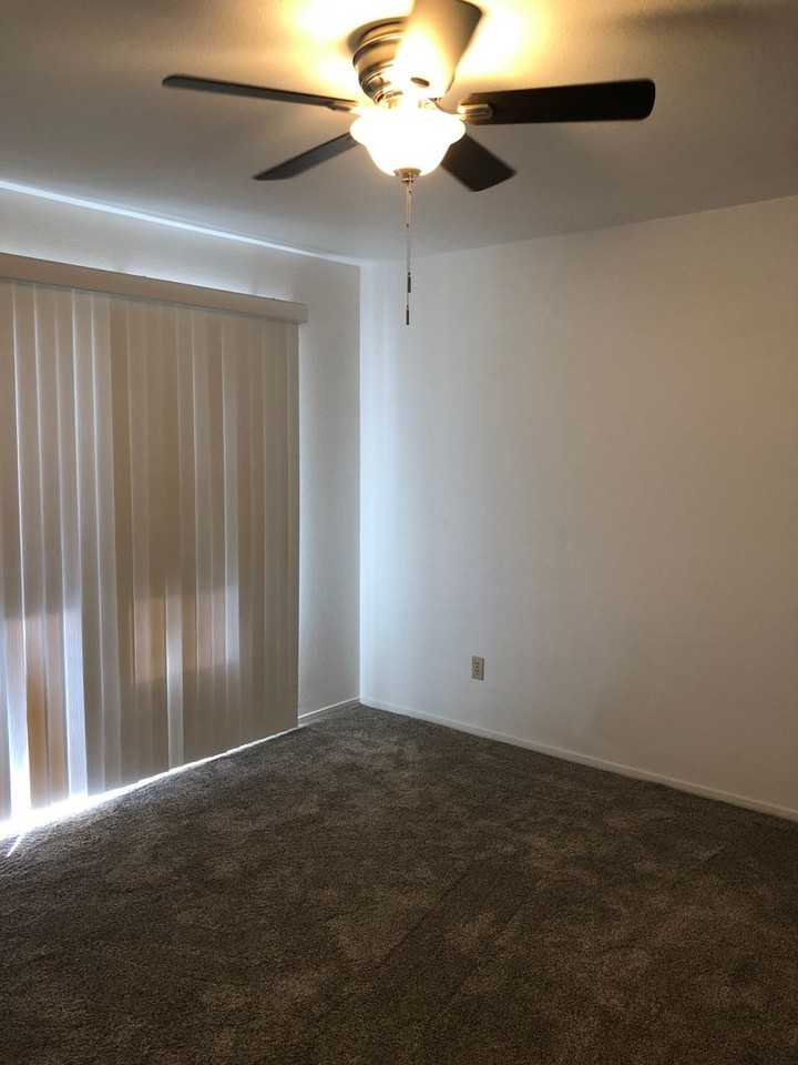 310 Baird Dr - Photo 6 of 15