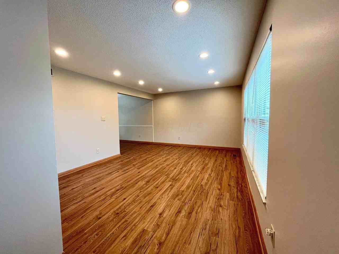 2775 Amana Ct - Photo 2 of 21