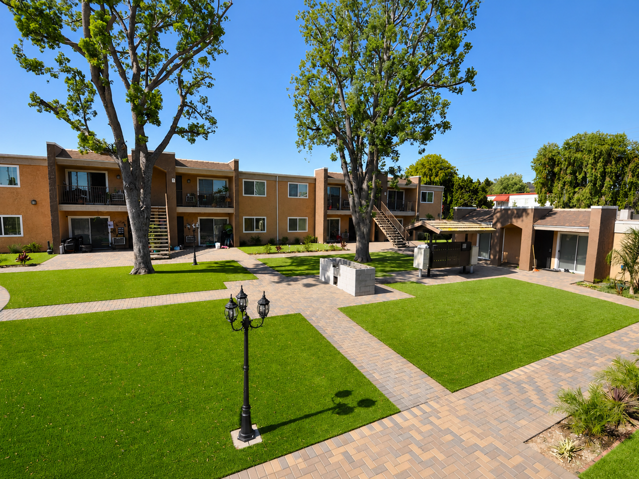 Silver Oaks Apartment Homes - Photo 5 of 23