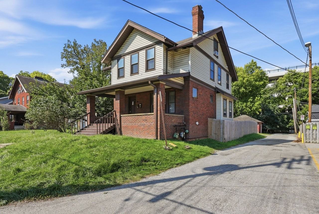 1511 Perry St - Photo 3 of 22
