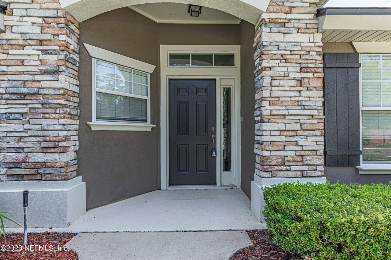 2141 Stone Creek Dr - Photo 4 of 26