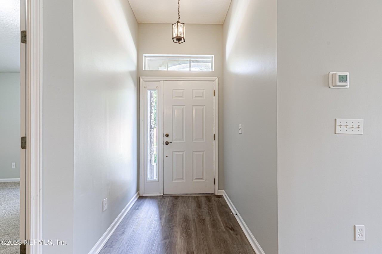 2141 Stone Creek Dr - Photo 5 of 26