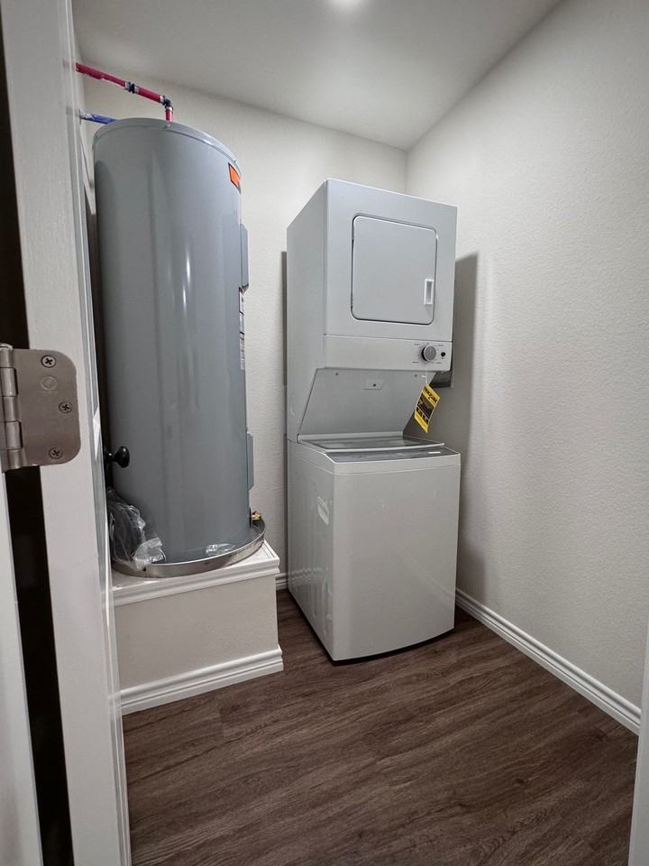 102 Pecan Drive Waco - Photo 2 of 20