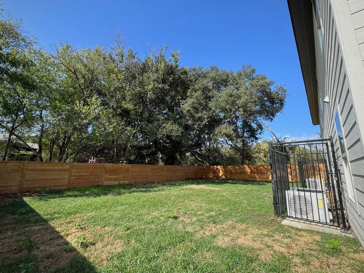 102 Pecan Drive Waco - Photo 3 of 20