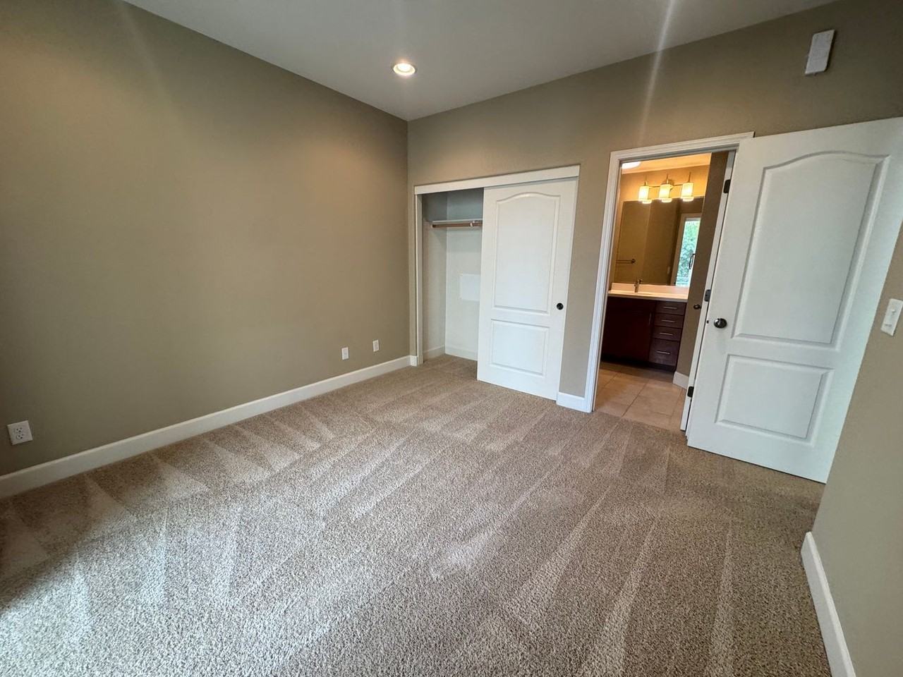4704 Norris Canyon Rd #103 - Photo 5 of 10