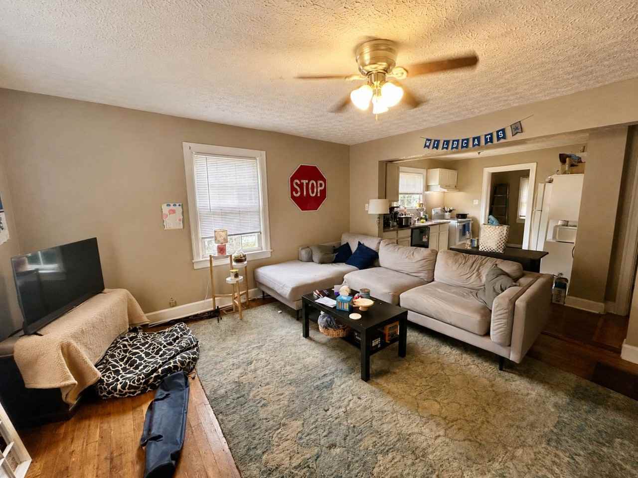715 Golfview Dr - Photo 2 of 10