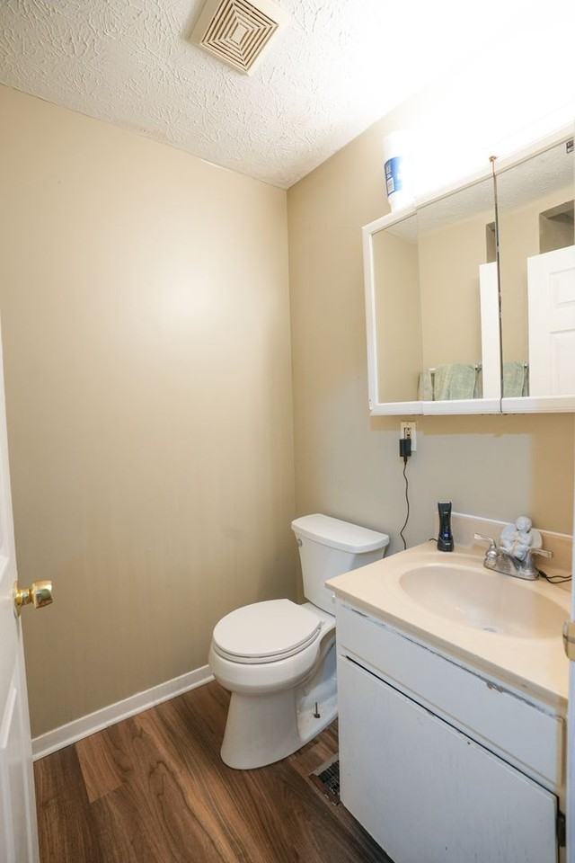 718 Golfview Dr - Photo 4 of 13