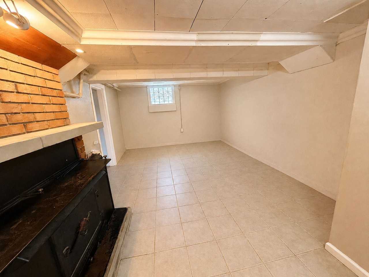 730 Golfview Dr - Photo 5 of 16