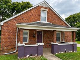 featured image of 732 Golfview Dr
