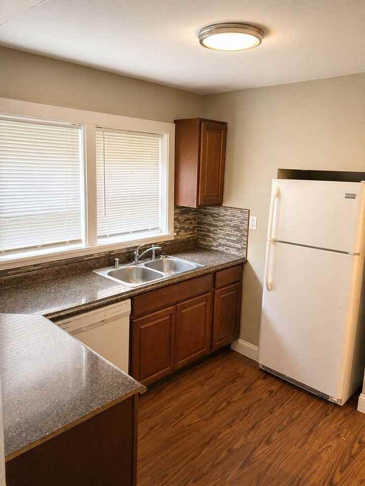 732 Golfview Dr - Photo 5 of 18