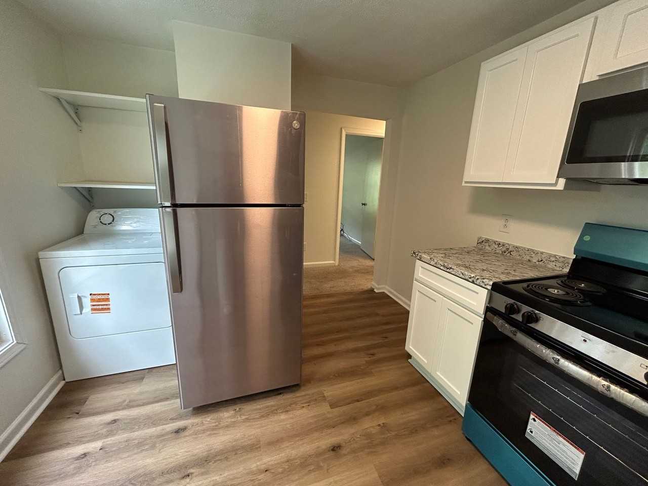5986 Virginia Ave - Photo 3 of 9
