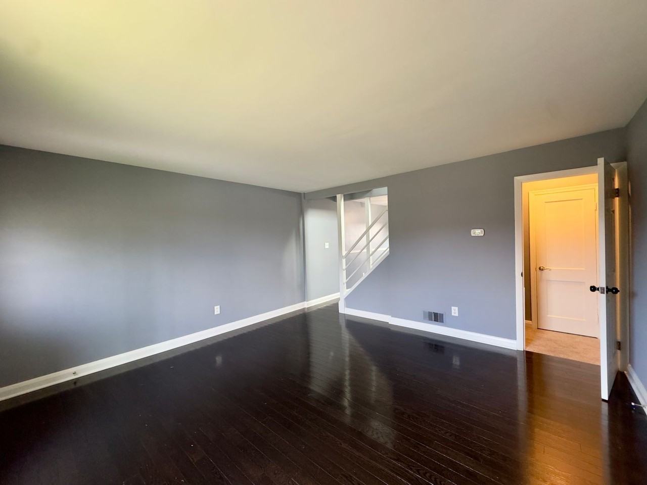 1251 S Grantley St - Photo 4 of 22
