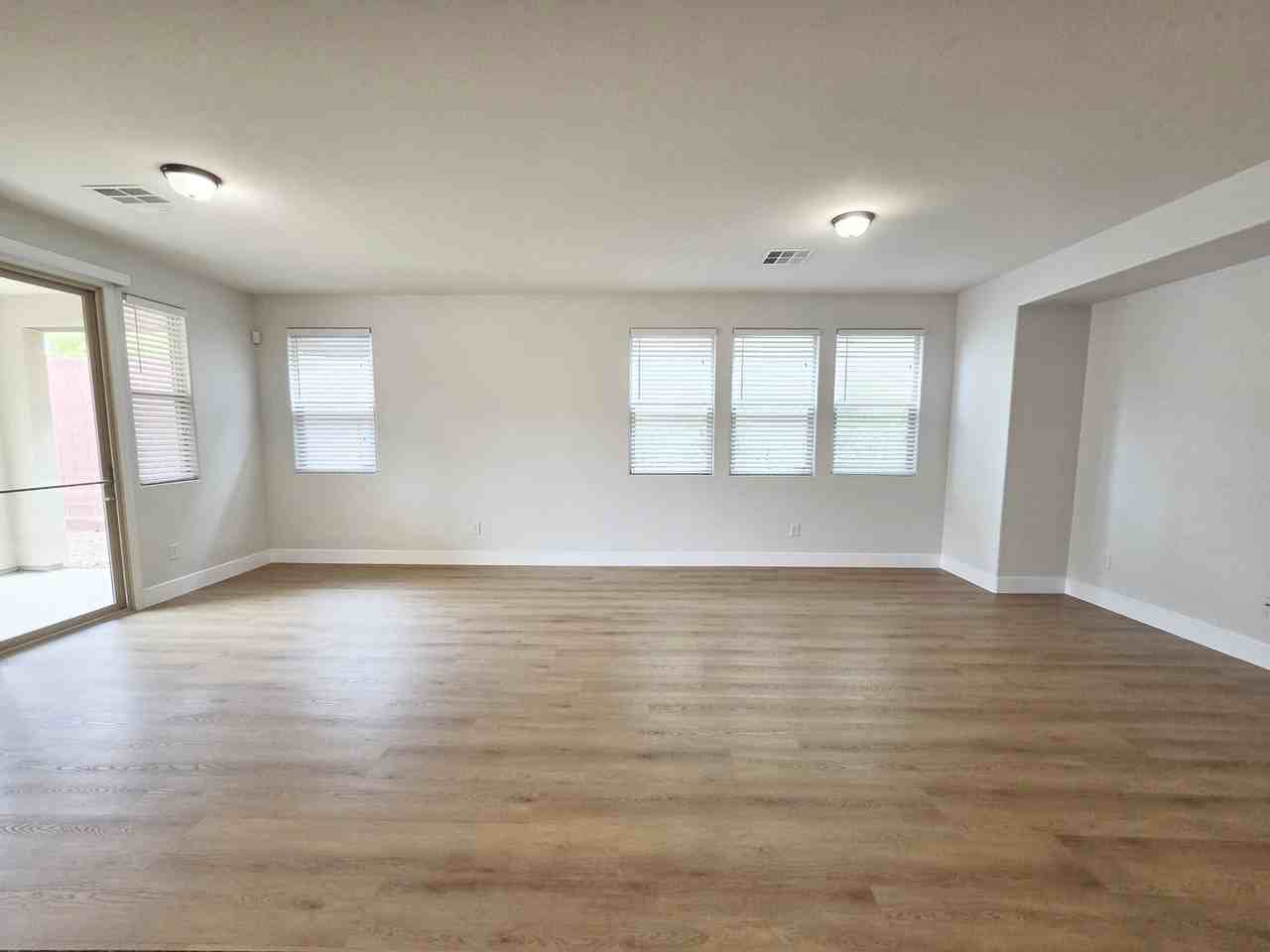 5479 Bristol Grove Ln - Photo 6 of 39