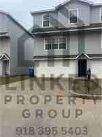 featured image of 1726 E 67th Pl