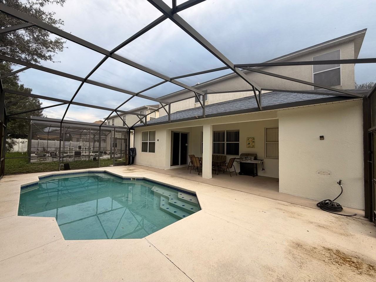519 519 Aldridge Lane - Photo 3 of 6