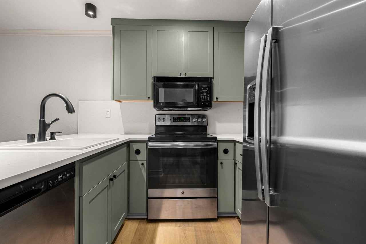 5601 Walnut Ave #6 - Photo 5 of 38