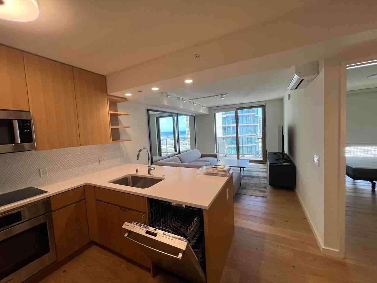 1388 Kapiolani Blvd #1807 - Photo 5 of 15