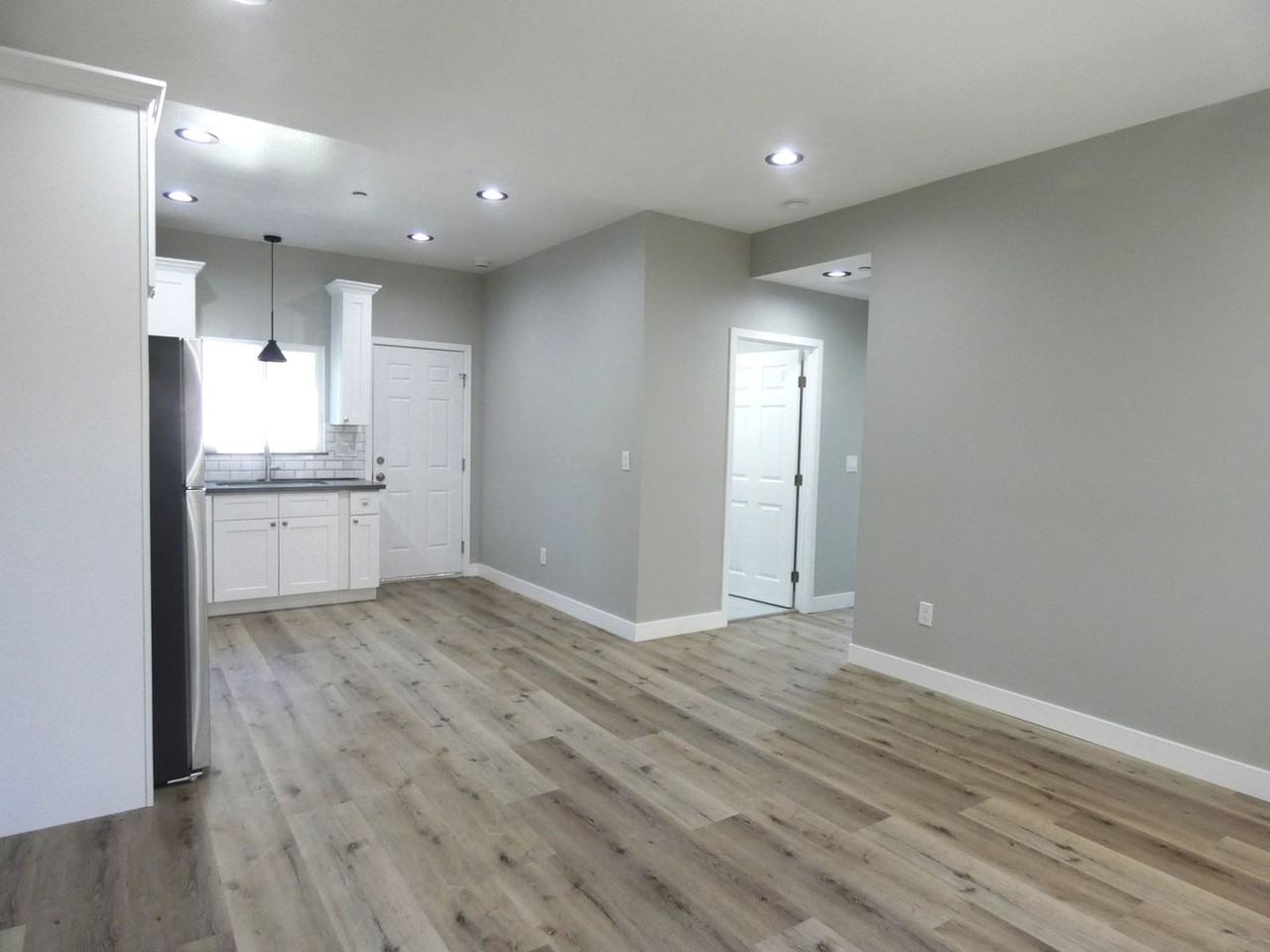 13522 Leffingwell Rd - Photo 2 of 12