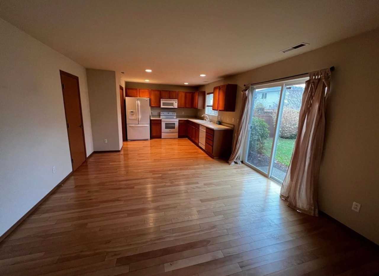 21648 Se 299th Way - Photo 2 of 28