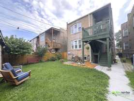 6718 N Rockwell St #2 - Photo 1 of 1
