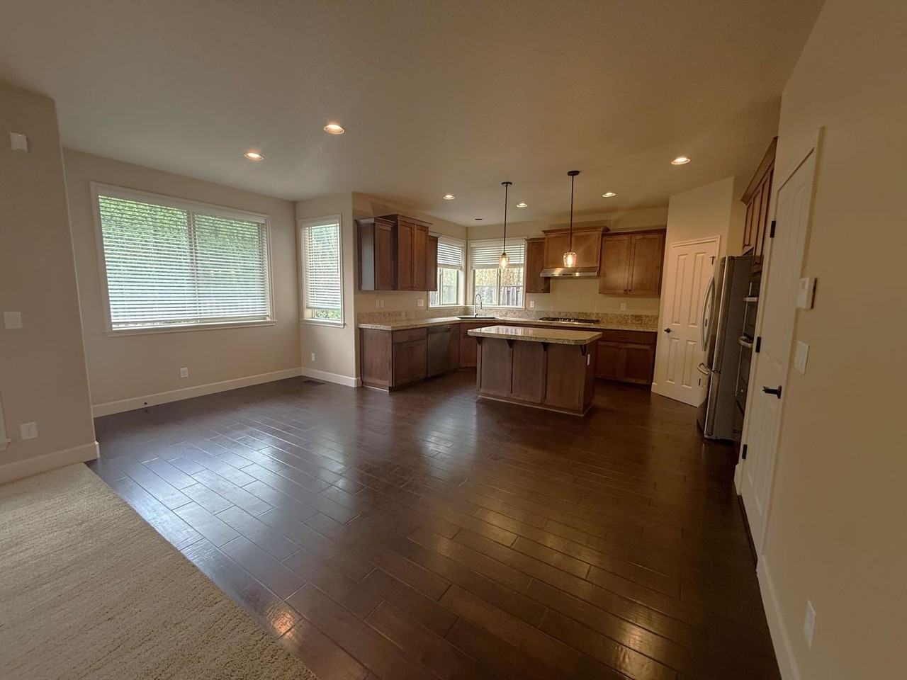 13354 Sw Ouzel Ln - Photo 5 of 35