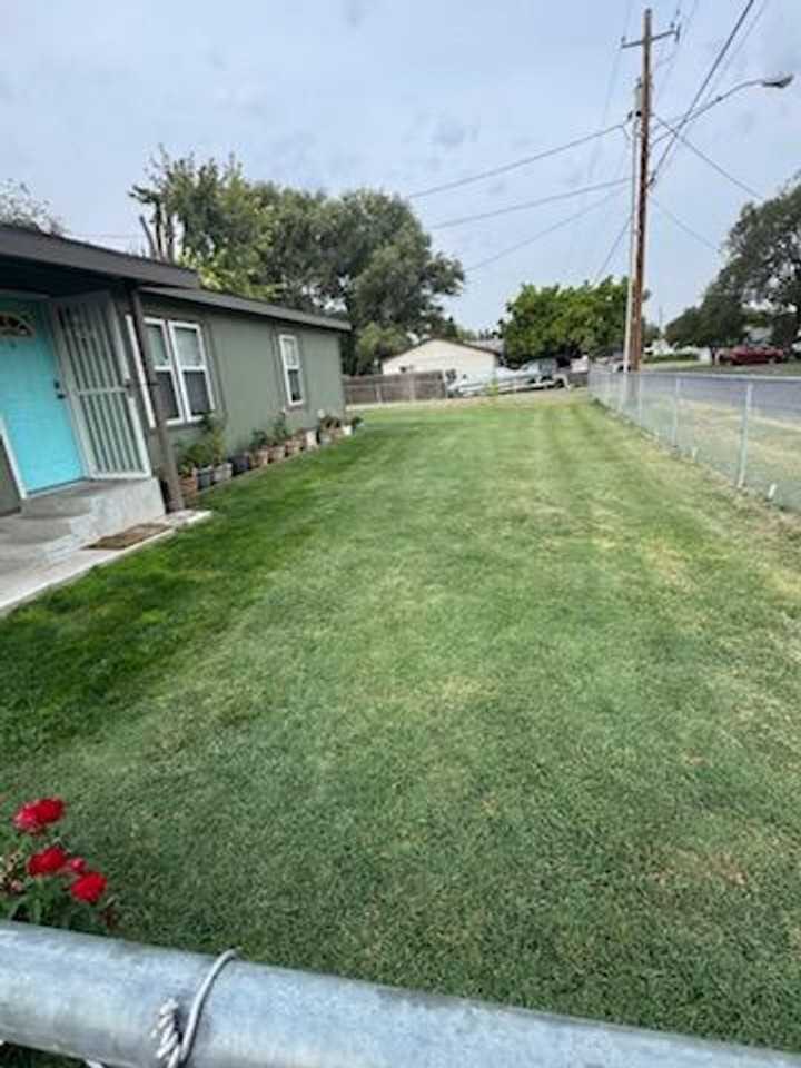 635 E Harding Ave - Photo 5 of 26
