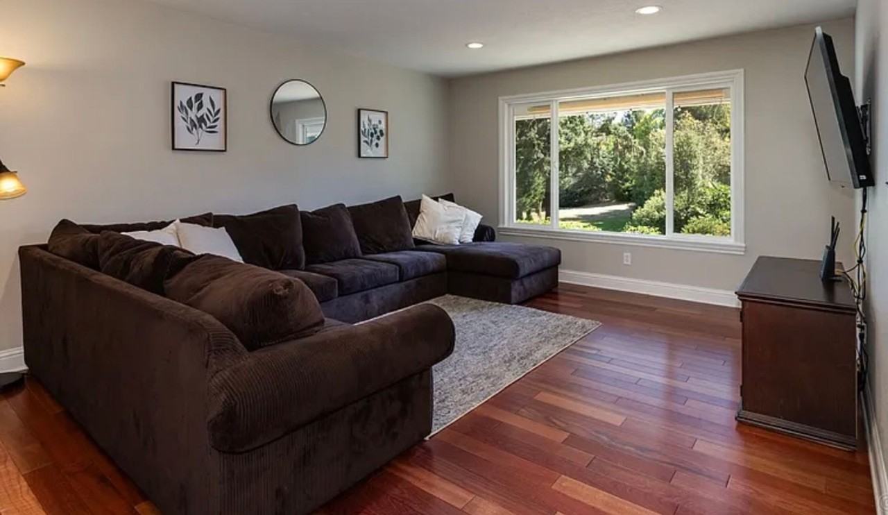 56503 Crest Dr - Photo 4 of 19