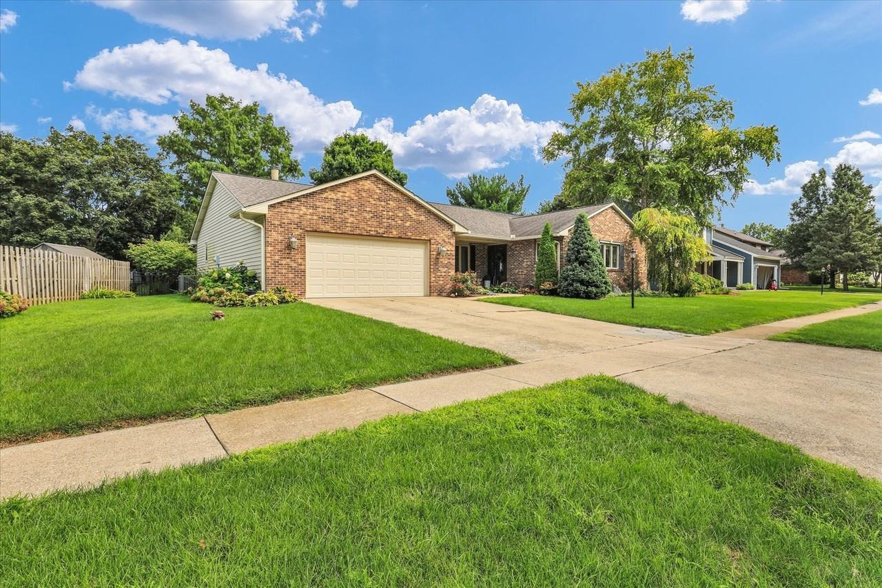 2604 Cherry Creek Rd - Photo 2 of 40