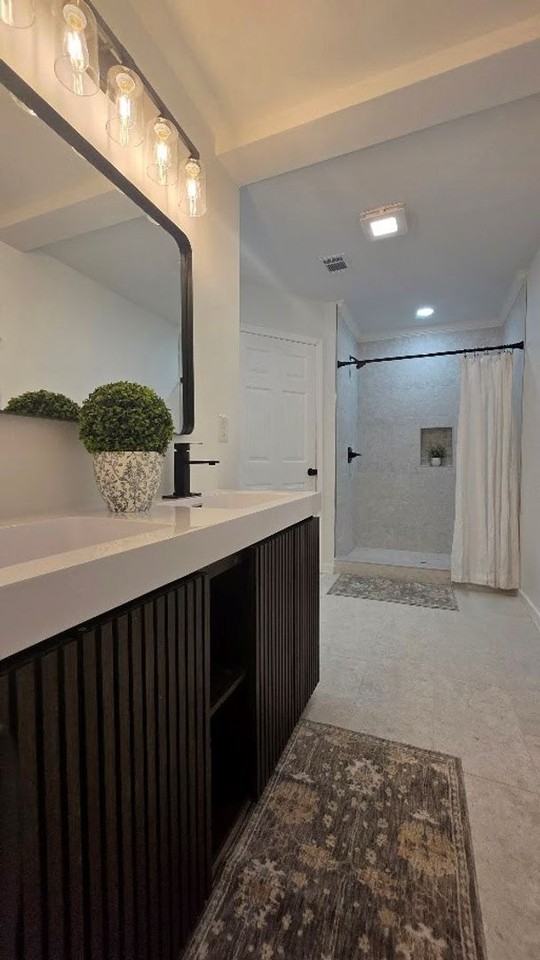 989 Wadsworth Dr - Photo 5 of 13