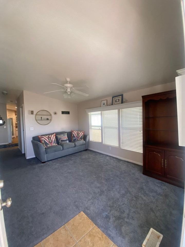 21851 21851 Newland Street - 21851 Newland Street - Photo 3 of 24