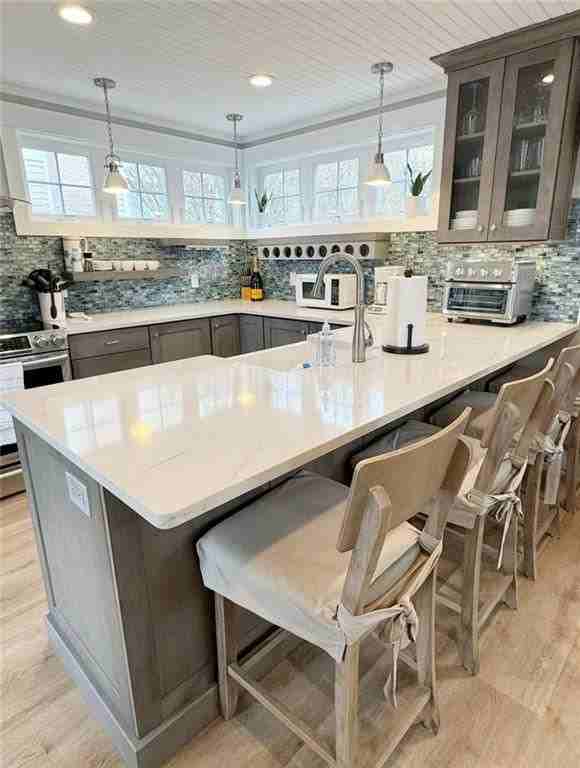 21 Warren Ave - Photo 4 of 18