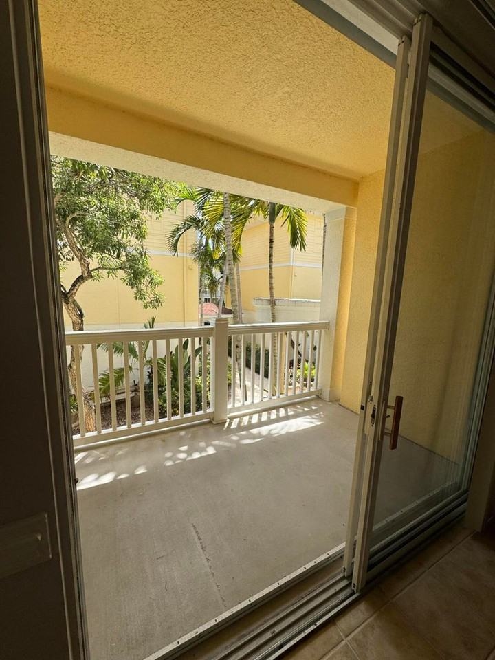 224 Murcia Drive - Photo 2 of 6