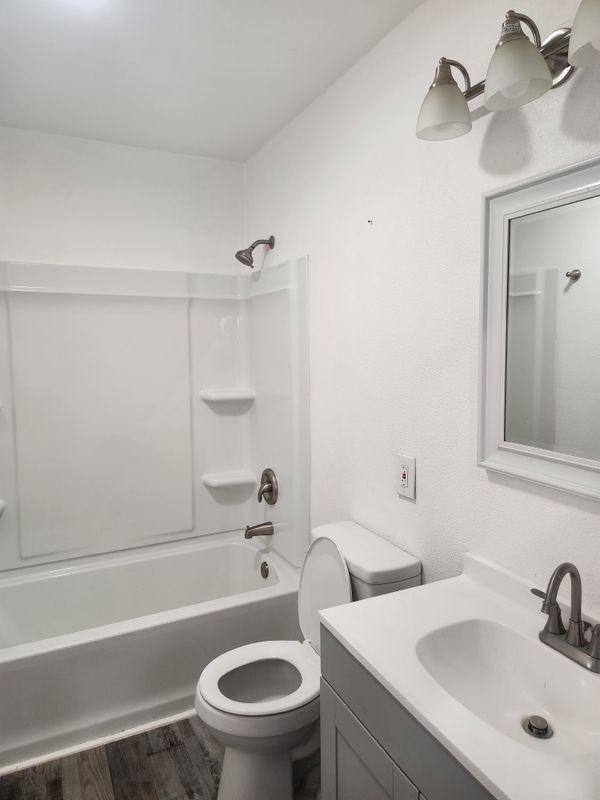 16667 Joshua St - Photo 6 of 10