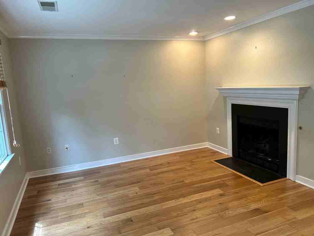 704 Mount Vernon Ave - Photo 7 of 45
